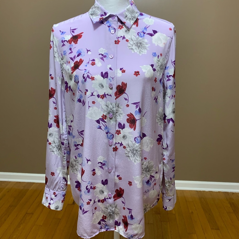 EQUIPMENT Essential silk blouse